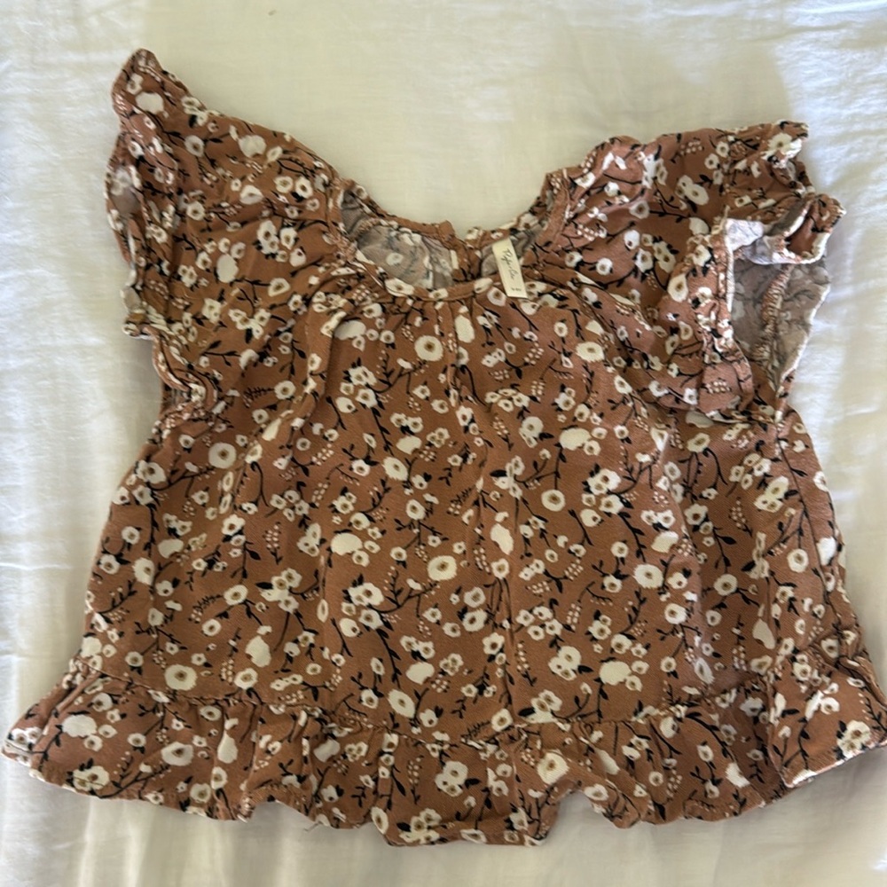 Rylee + Cru Floral Ruffle Sleeve Top - Mauve, White